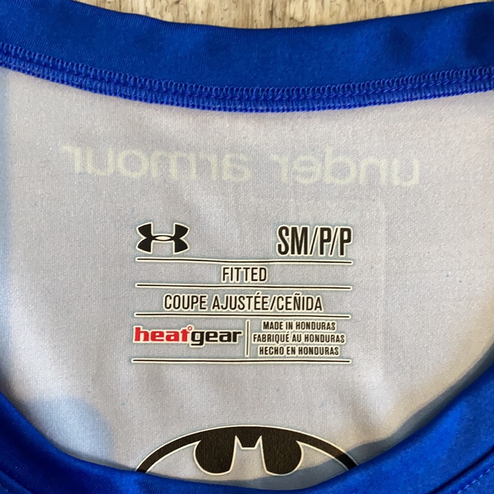 Under Armour Tee - Picture 4 of 5